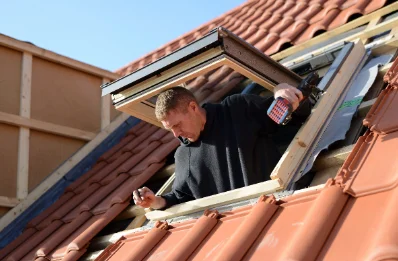 Pose de fenêtres de toit Velux à Hinckange